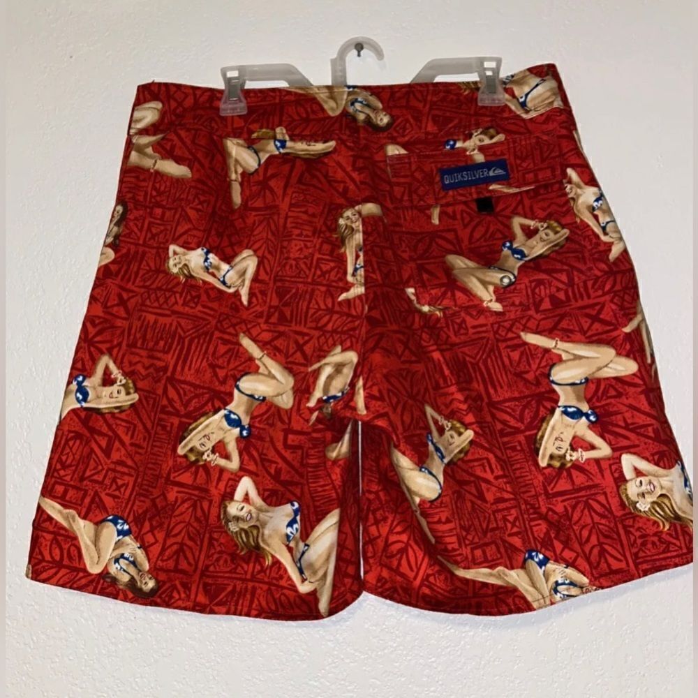Vintage Quiksilver 100% Cotton Pin Up Girl Model Surf Board Shorts 34 - Picture 4 of 8